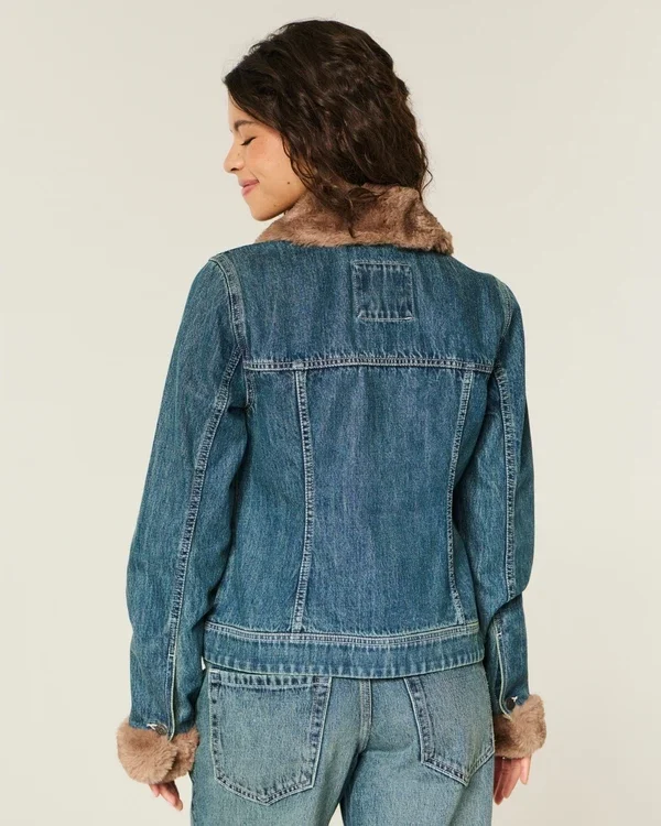 Jeansjacke mit Kunstfellbesatz Jeansjacke mit Kunstfellbesatz