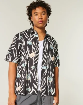 Kastig geschnittenes Hemd aus Leinenmischgewebe mit tropischem Fischmuster