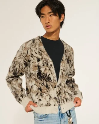 Kastiger, flauschiger Cardigan