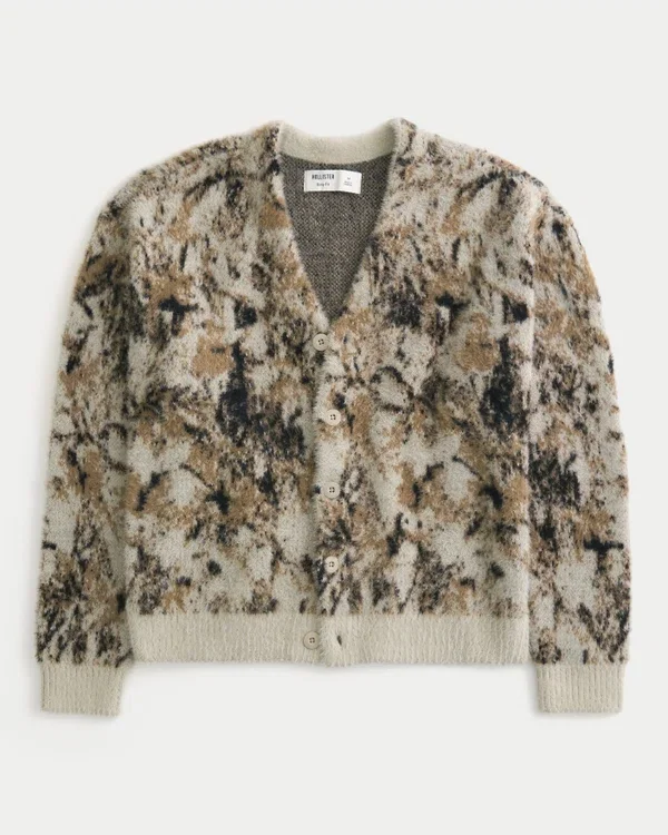 Kastiger, flauschiger Cardigan Kastiger, flauschiger Cardigan