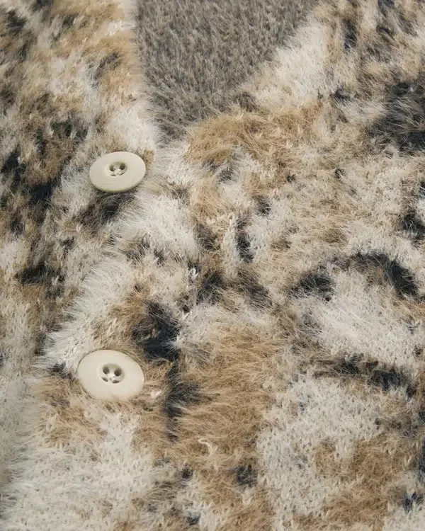 Kastiger, flauschiger Cardigan Kastiger, flauschiger Cardigan