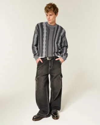 Kastiger gestreifter Pullover mit Rundhalsausschnitt