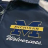 Kunstlederjacke mit Grafik der University of Michigan Wolverines Kunstlederjacke mit Grafik der University of Michigan Wolverines