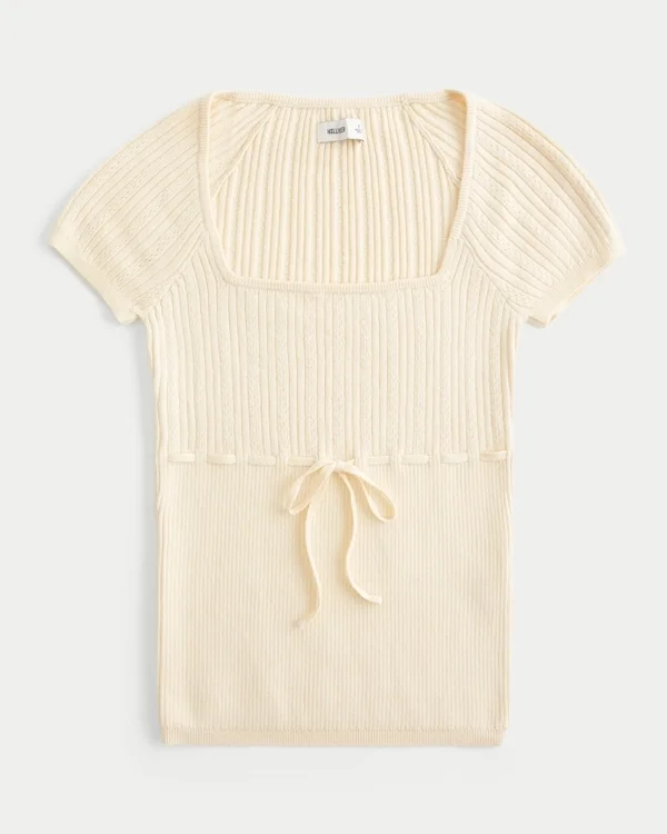 Kurzärmeliger Pullover mit quadratischem Ausschnitt Kurzärmeliger Pullover mit quadratischem Ausschnitt