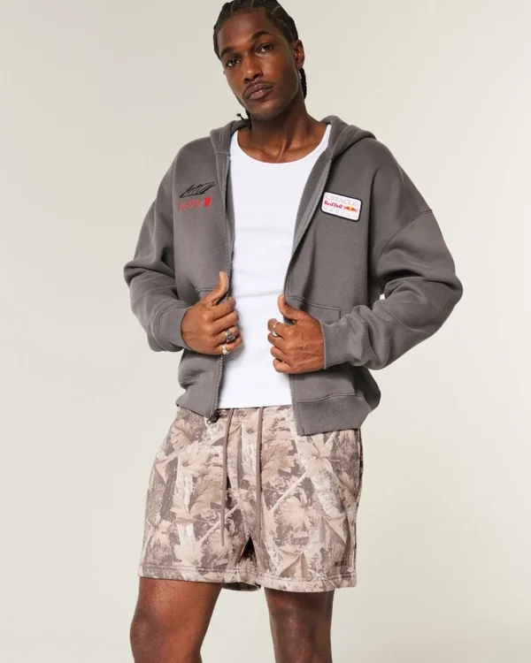Lange Fleece-Shorts mit Camouflage-Muster Lange Fleece-Shorts mit Camouflage-Muster