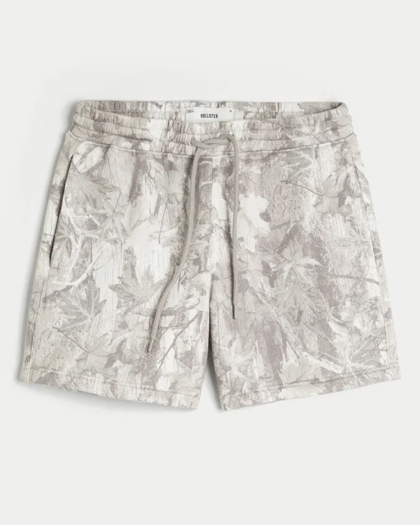 Lange Fleece-Shorts mit Camouflage-Muster Lange Fleece-Shorts mit Camouflage-Muster