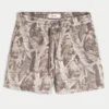 Lange Fleece-Shorts mit Camouflage-Muster Lange Fleece-Shorts mit Camouflage-Muster