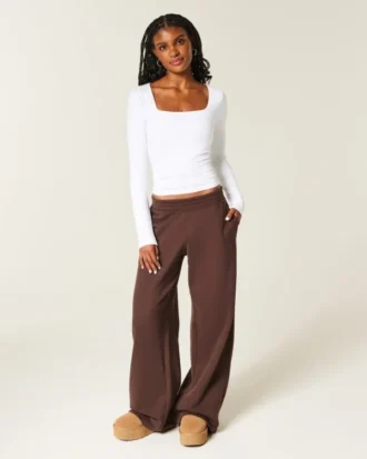 Langärmliges Baby-T-Shirt aus nahtlosem Stoff mit quadratischem Ausschnitt