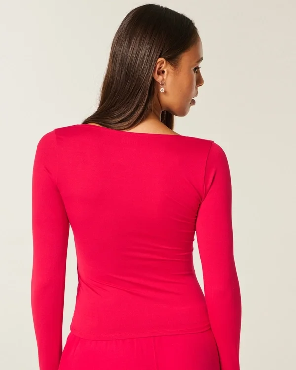 Langärmliges Baby-T-Shirt aus nahtlosem Stoff mit quadratischem Ausschnitt Langärmliges Baby-T-Shirt aus nahtlosem Stoff mit quadratischem Ausschnitt