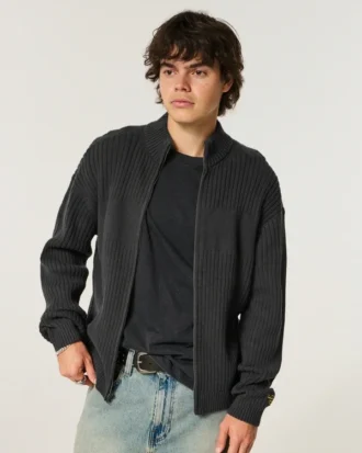 Locker sitzender Sweater mit Reißverschluss