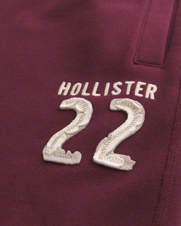 Logo-Grafik Baggy-Jeans Logo-Grafik Baggy-Jeans