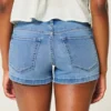 Low-Rise-Shorts aus mittelblauem Denim Low-Rise-Shorts aus mittelblauem Denim