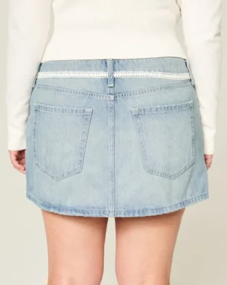 Mini-Skort aus Denim mit niedriger Taille und Schnürung
