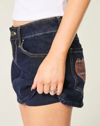 Mini-Skort aus dunkelblauem Denim mit Karomuster und Taschen