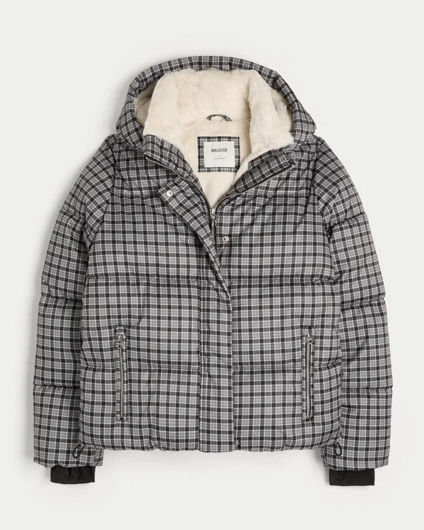 Mit Kunstfell gefütterte Daunenjacke Mit Kunstfell gefütterte Daunenjacke