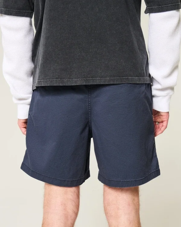 Mittellange Twill-Shorts zum Hineinschlüpfen Mittellange Twill-Shorts zum Hineinschlüpfen