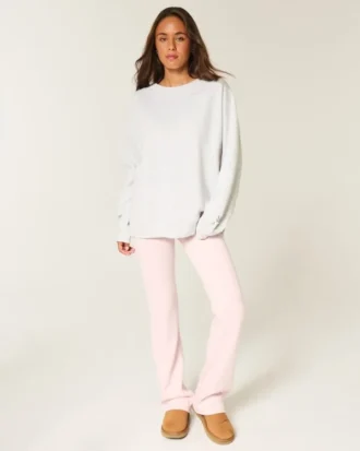 Oversized-Sweatshirt mit Schleife auf dem Rücken „Class of ’26” Oversized-Sweatshirt mit Schleife auf dem Rücken „Class of ’26”