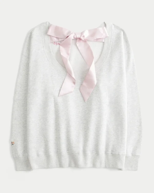 Oversized-Sweatshirt mit Schleife auf dem Rücken „Class of ’26” Oversized-Sweatshirt mit Schleife auf dem Rücken „Class of ’26”