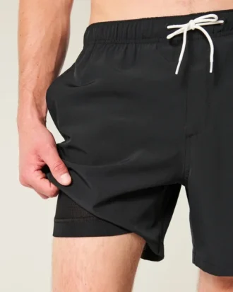 Puerto Viejo Graphic Mid-Thigh Volley Badehose Puerto Viejo Graphic Mid-Thigh Volley Badehose