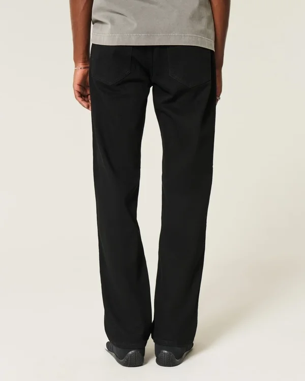 Schwarze, nicht ausbleichende Straight-Jeans Schwarze, nicht ausbleichende Straight-Jeans