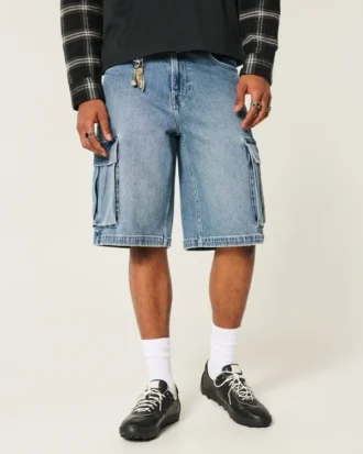 Superbaggy-Cargoshorts aus mittelblau gewaschenem Denim