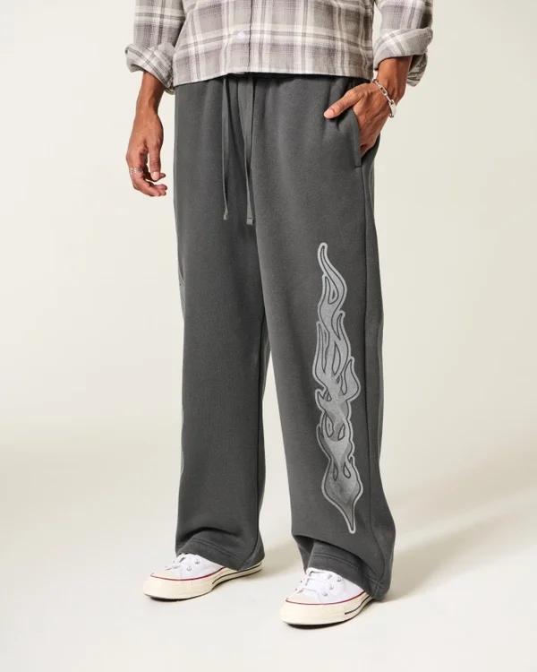 Superbaggy-Sweathose mit Double-Flame-Grafik Superbaggy-Sweathose mit Double-Flame-Grafik