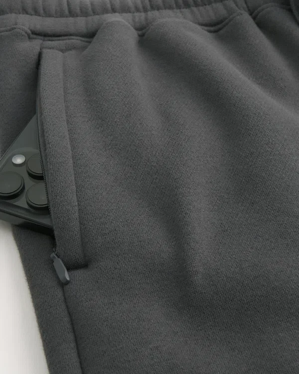 Superbaggy-Sweathose mit Double-Flame-Grafik Superbaggy-Sweathose mit Double-Flame-Grafik