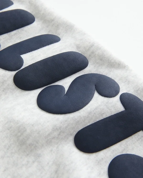 Sweathose mit Logo-Grafik und weitem Bein Sweathose mit Logo-Grafik und weitem Bein