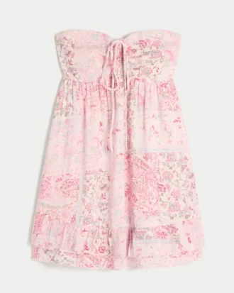 Trägerloses Babydoll-Minikleid mit Rüschen