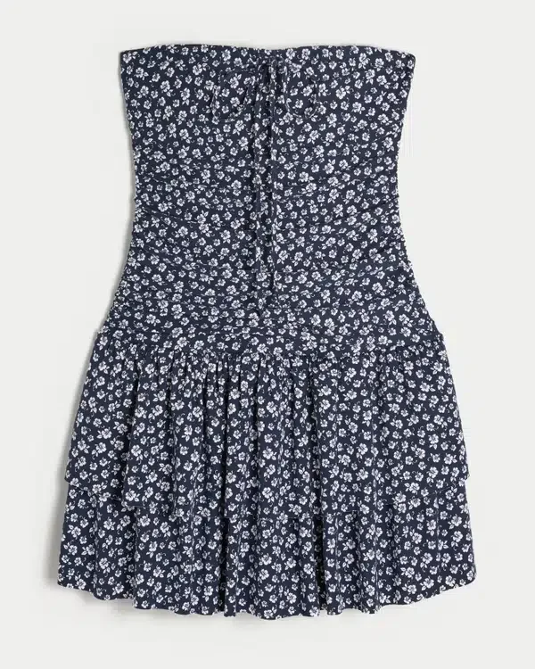 Trägerloses Strickrockkleid Trägerloses Strickrockkleid