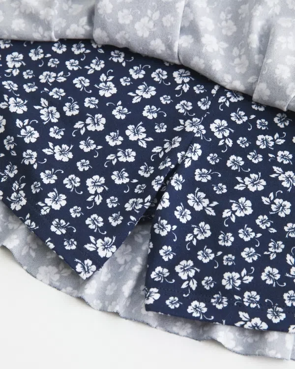 Trägerloses Strickrockkleid Trägerloses Strickrockkleid