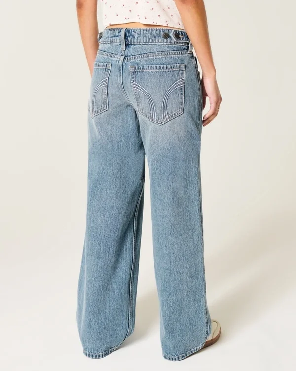 Verstellbare Taille, niedrige Leibhöhe, mittelblaue Baggy-Jeans Verstellbare Taille, niedrige Leibhöhe, mittelblaue Baggy-Jeans
