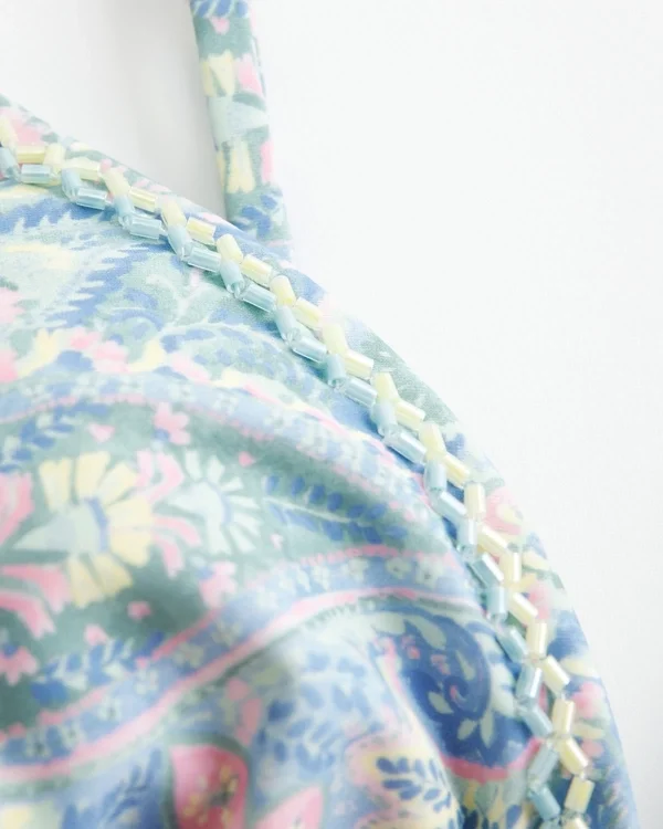 Verziertes Triangel-Bikini-Oberteil Verziertes Triangel-Bikini-Oberteil