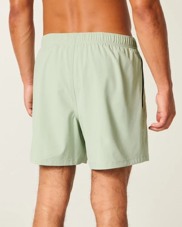 Volley-Badehose mit Stickerei, mittellang Volley-Badehose mit Stickerei, mittellang