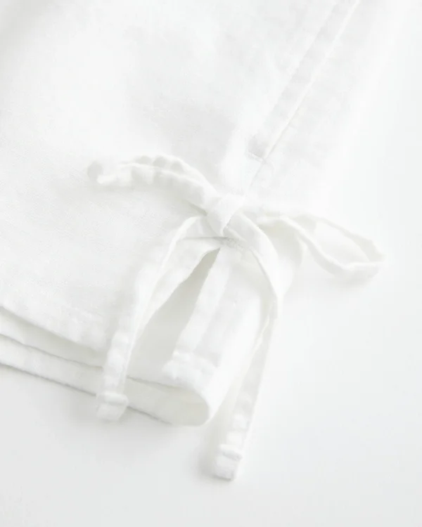 Weiche Shorts mit seitlicher Schleife aus Leinenmischung Weiche Shorts mit seitlicher Schleife aus Leinenmischung