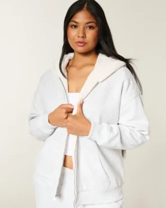 Wendbarer Hoodie mit Kunstfellfutter und Reißverschluss