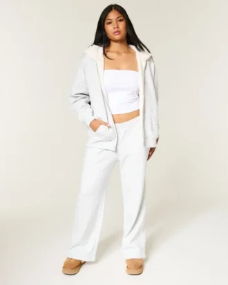 Wendbarer Hoodie mit Kunstfellfutter und Reißverschluss