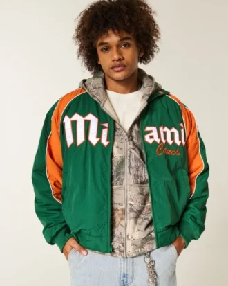 Windjacke mit Grafik der University of Miami Hurricanes