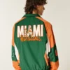 Windjacke mit Grafik der University of Miami Hurricanes