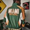Windjacke mit Grafik der University of Miami Hurricanes
