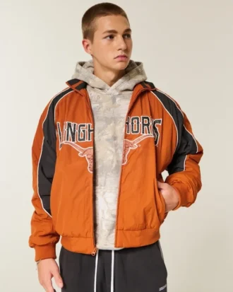 Windjacke mit Longhorns-Motiv der University of Texas at Austin