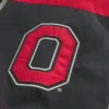 Windjacke mit Ohio State University Buckeyes-Grafik