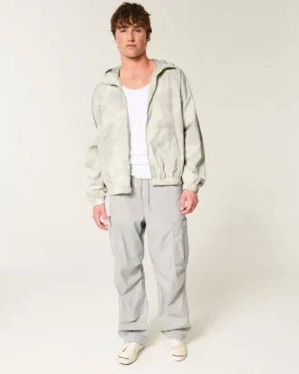 Windjacke mit Reißverschluss und Camouflage-Muster